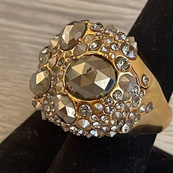 Stunning Alexis Bittar Crystal Dome Statement Ring. - Picture 5 of 8
